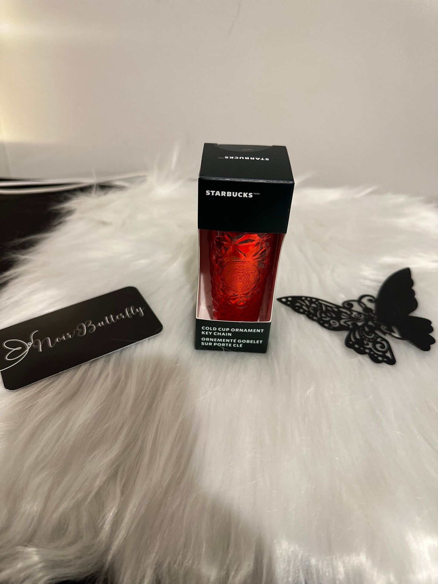 Colección navideña 2023 AUTÉNTICO NUEVO LLAVERO/ADORNO DE VASO DE FRÍO RED PRISM DE STARBUCKS***Edición limitada para fiestas**