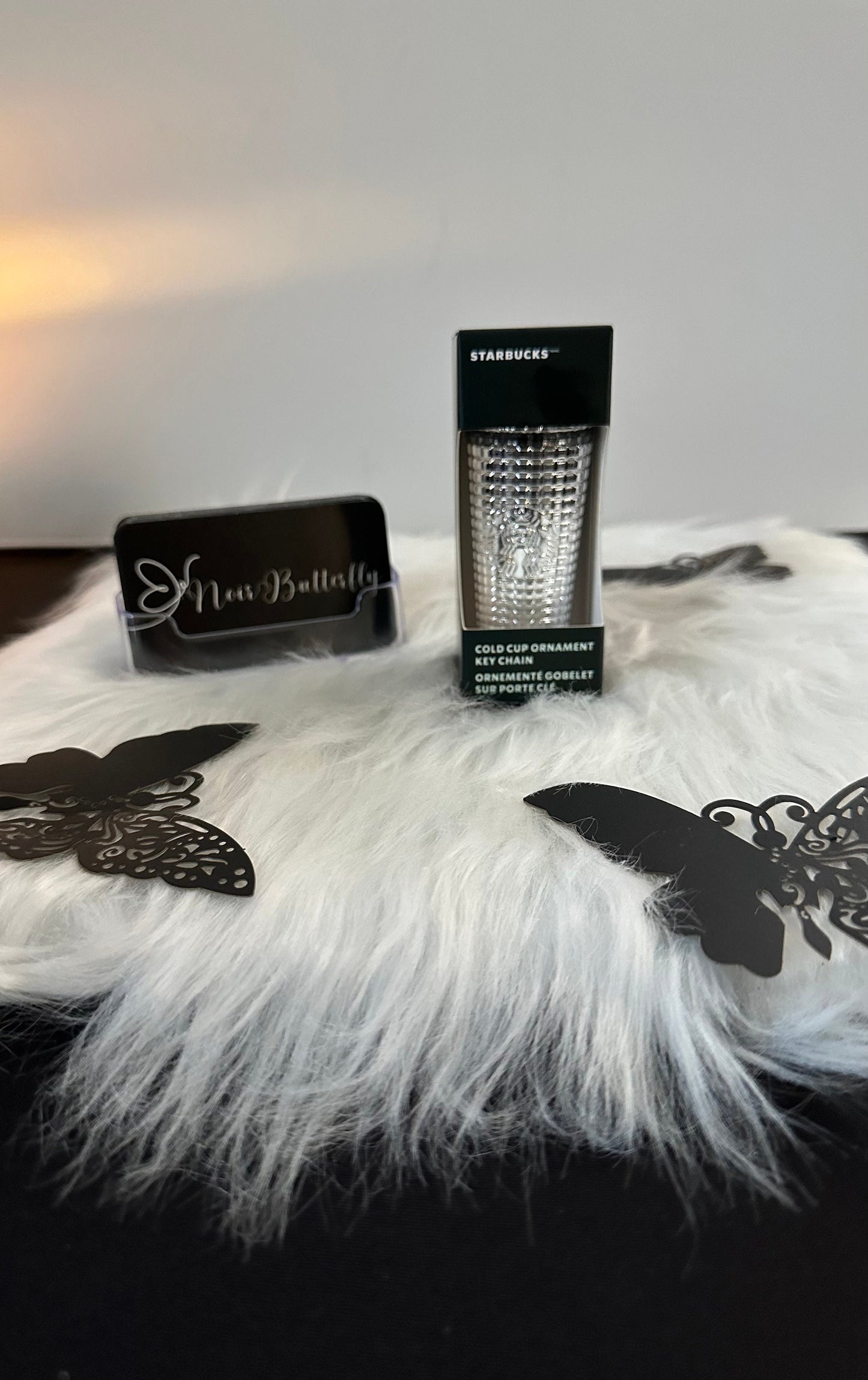 Collection de Noël 2023 AUTHENTIQUE NOUVEAU STARBUCKS Platinum Grid Cold Cup Porte-clés/Ornement *** Ornement/Porte-clés des Fêtes en édition limitée **
